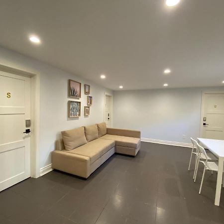 Yonge And Finch Subway !S Spacious And Modern Private Bd With Shared Bathroom Toronto Zewnętrze zdjęcie