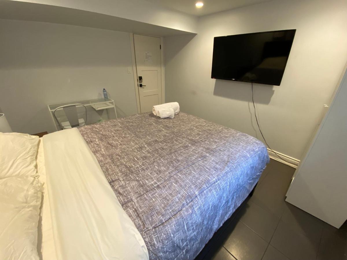 Yonge And Finch Subway !S Spacious And Modern Private Bd With Shared Bathroom Toronto Zewnętrze zdjęcie