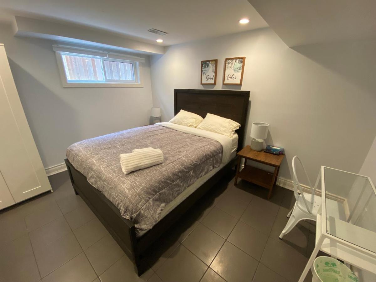 Yonge And Finch Subway !S Spacious And Modern Private Bd With Shared Bathroom Toronto Zewnętrze zdjęcie