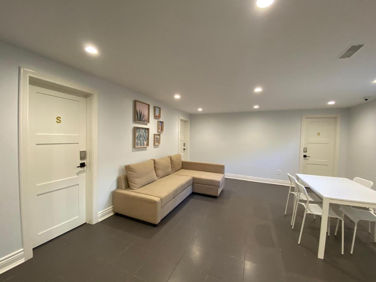 Yonge And Finch Subway !S Spacious And Modern Private Bd With Shared Bathroom Toronto Zewnętrze zdjęcie